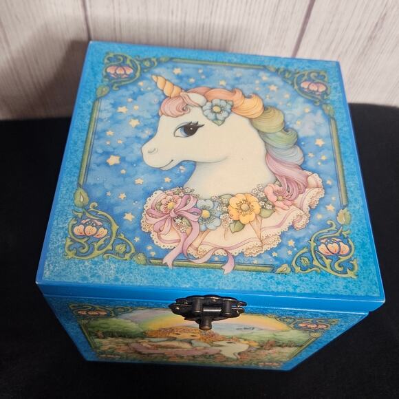 VTG Limited Edition Rosabel Musical Jack-In-The-Box (Somewhere Over The Rainbow) - Picture 1 of 11